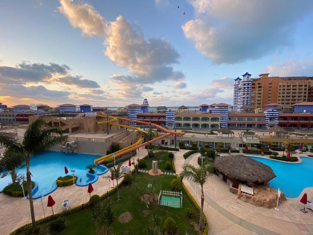 Porto Marina Resort Chalets Families Only El Alamein Exterior photo