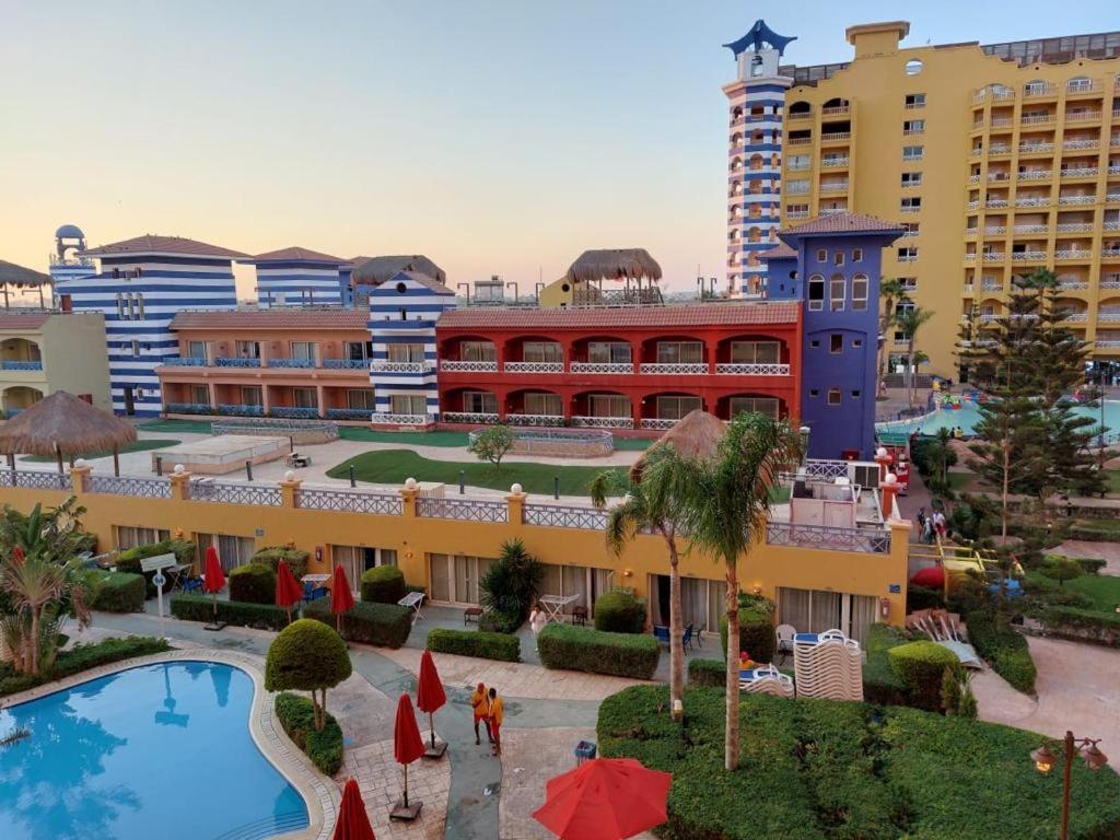 Porto Marina Resort Chalets Families Only El Alamein Exterior photo